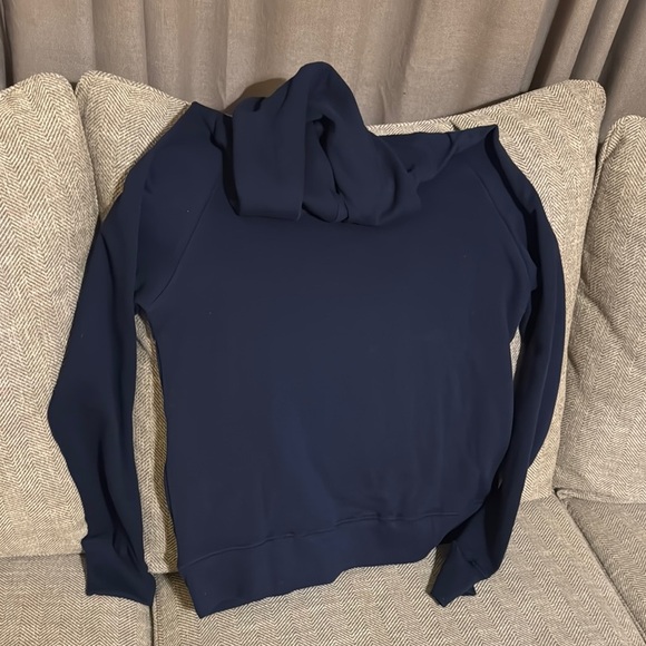 NWT Banana Republic Men’s Navy Hooded Sweatshirt with Pockets Size Small - Picture 9 of 9
